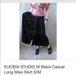 ⛔️SOLD⛔️ Studio M black full maxi skirt sz S