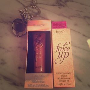 Benefit cosmetics💕