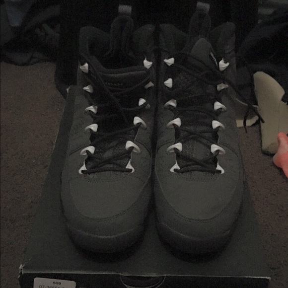 Air Jordan 9 "anthracite" - Picture 3 of 4