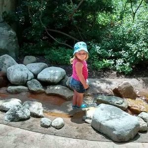 Meet your Posher, Paula