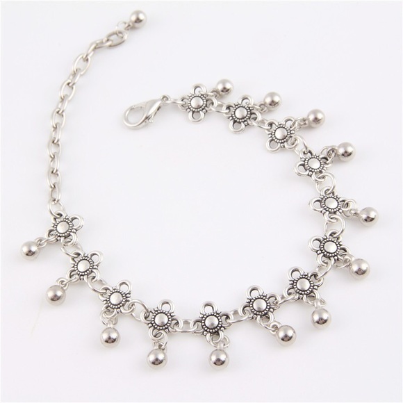 Boho Style Chain Link Anklet - Picture 3 of 4