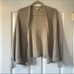 Willow and Clay Shrug