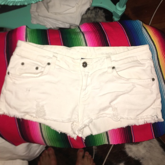 Slightly off white Jean LF shorts
