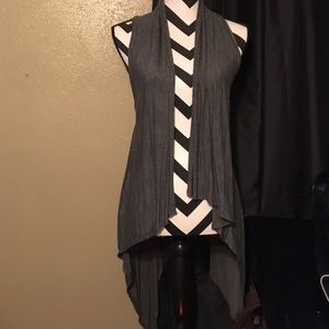 Gray sleeveless cardigan