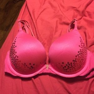 Nice Victoria secret bra