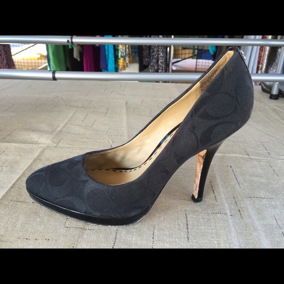 Authentic Coach Pumps Size 7