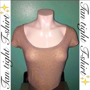 Tan, tight T-shirt✨