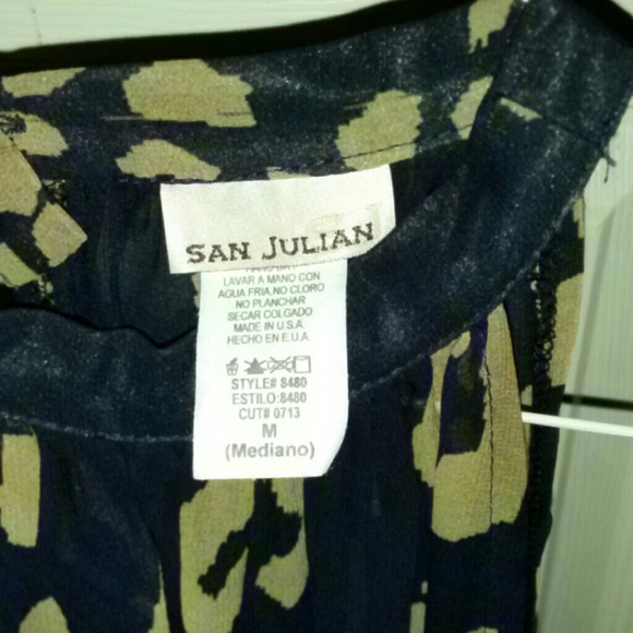 Dress - Picture 2 of 4