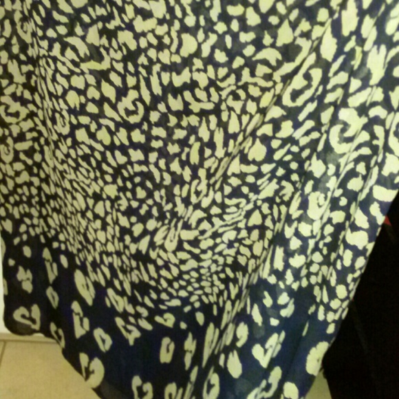 Dress - Picture 4 of 4