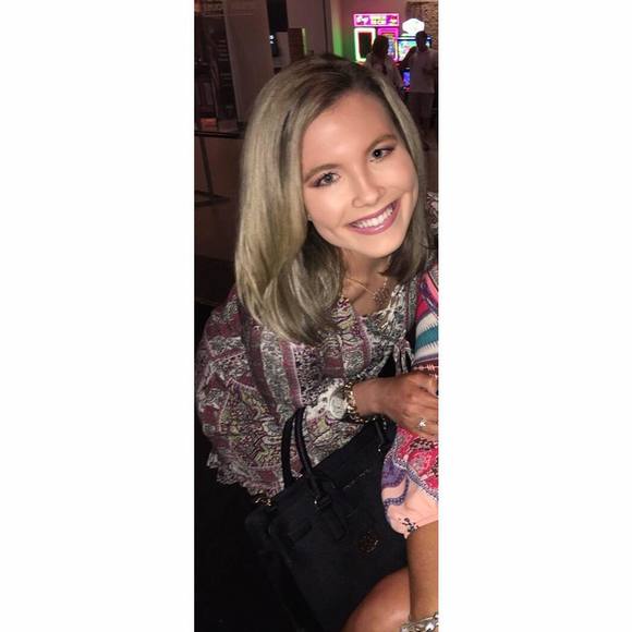 Meet your Posher, Reagan