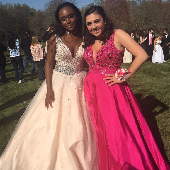 Prom Dress - Picture 2 of 4