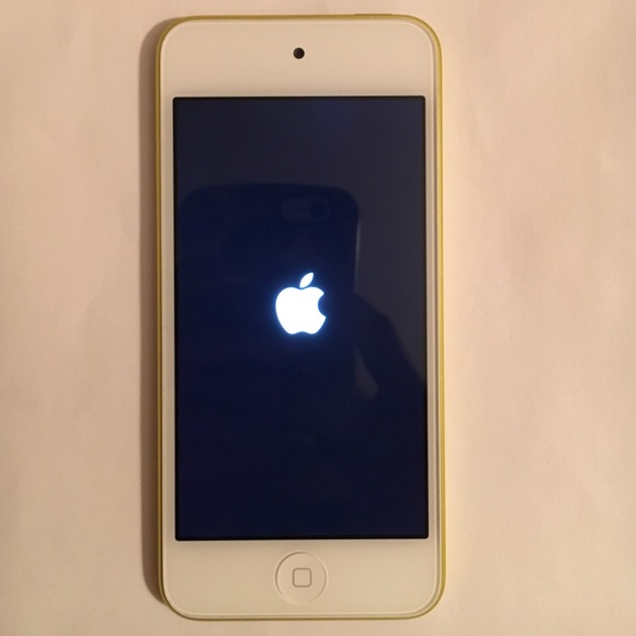 Other - ❌❌SOLD ON Ⓜ️ERCARI❌❌📱IPod Touch 5th Generation📱