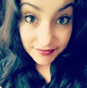 Meet your Posher, Celia