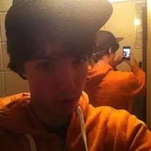 Meet your Posher, Travis