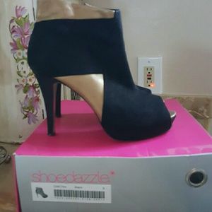 Shoe Dazzle Ankle Boots