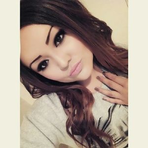 Meet your Posher, Christine