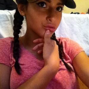 Meet your Posher, Ariana