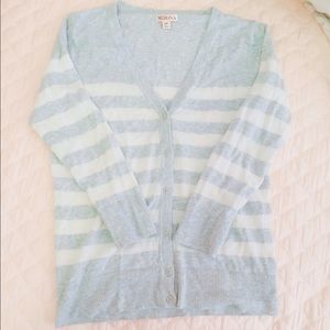 Short cardigan