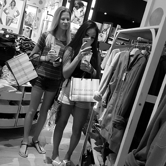 Meet your Posher, Brianna - Picture 1 of 1