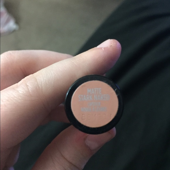 Urban Decay Matte in Stark Naked