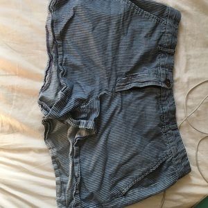 Gap size six striped shorts