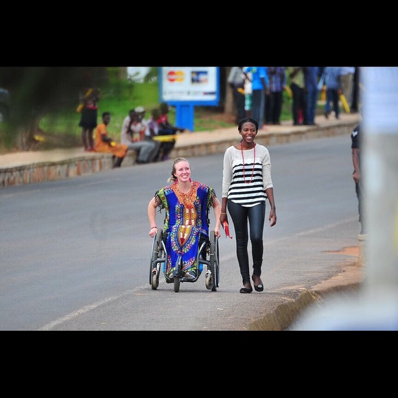 Meet your Posher, Taylor - Picture 2 of 2