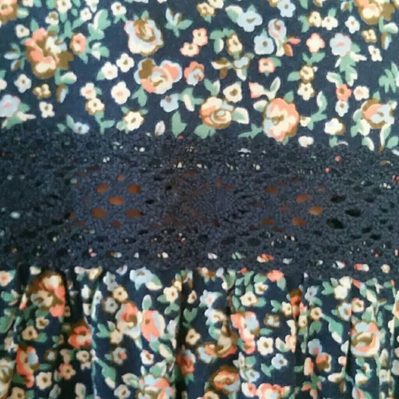 H&M dress - Picture 3 of 4