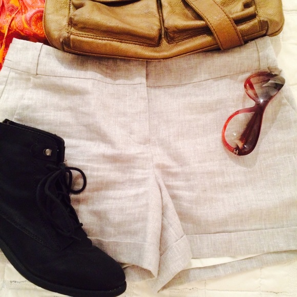 Metallic silver Ann Taylor shorts💕 - Picture 1 of 4