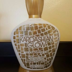 Kardashian tanning lotion Iced Bronzer