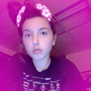 Meet your Posher, Delanie