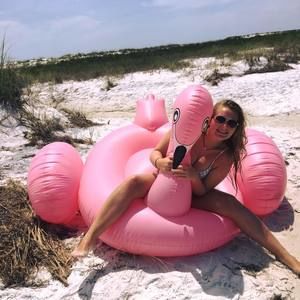 Meet your Posher, Karlie