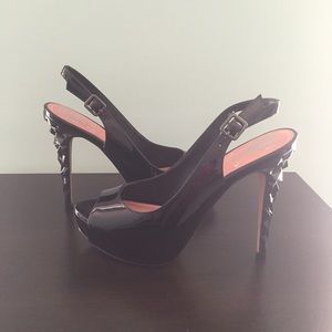 Vince Camuto With Decorated Heel