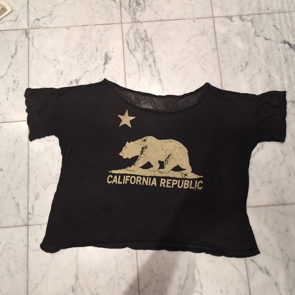 slouchy California republic tee
