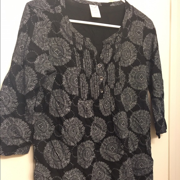 Black & white patterned peasant top - Picture 1 of 5