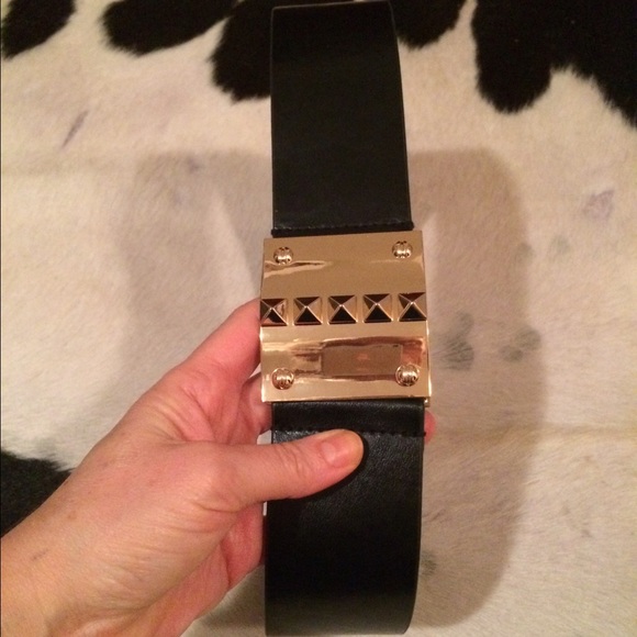 Black faux leather with gold accessory S belt
