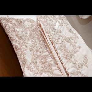 Maggie Sottero Wedding Dress