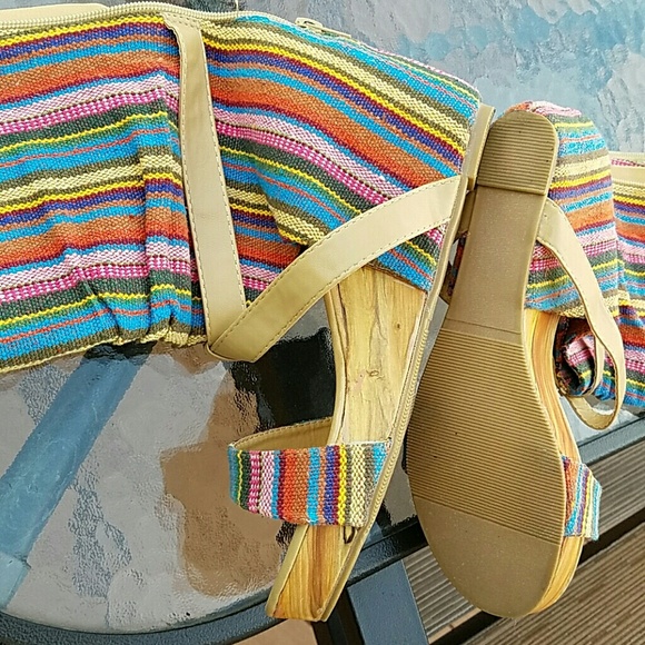 Sandals - Picture 2 of 4