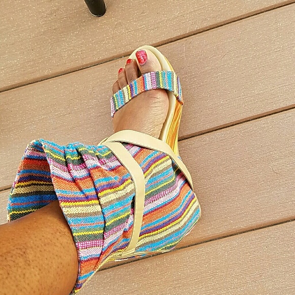 Sandals - Picture 4 of 4