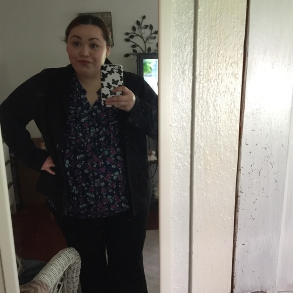 Welcome chicas!! 😜 - Picture 3 of 4