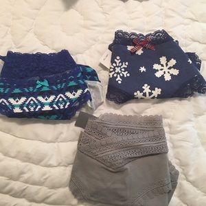 Aerie underwear bundle.