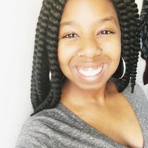 Meet your Posher, Mia