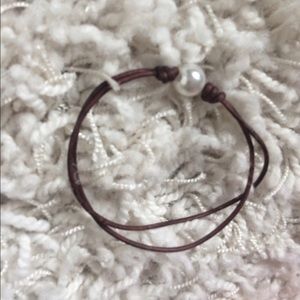 Pearl necklace/bracelet/anklet