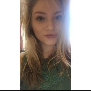 Meet your Posher, Amelia