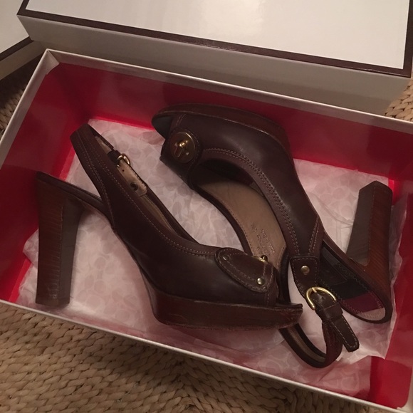 Coach sandals 💕 - Picture 3 of 3