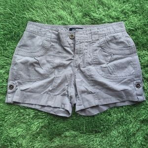 Apt 9 shorts size 6 - USED