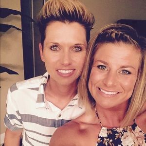 Meet your Posher, Brooke