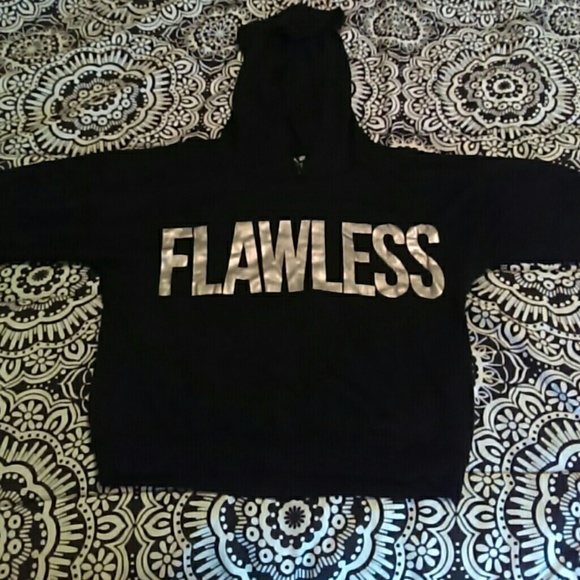 Hoodie- crop top