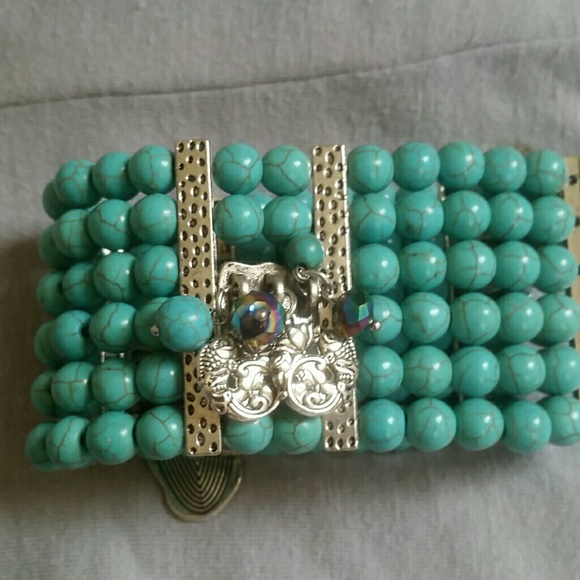 Eye-catching multi stranded turquoise bracelet