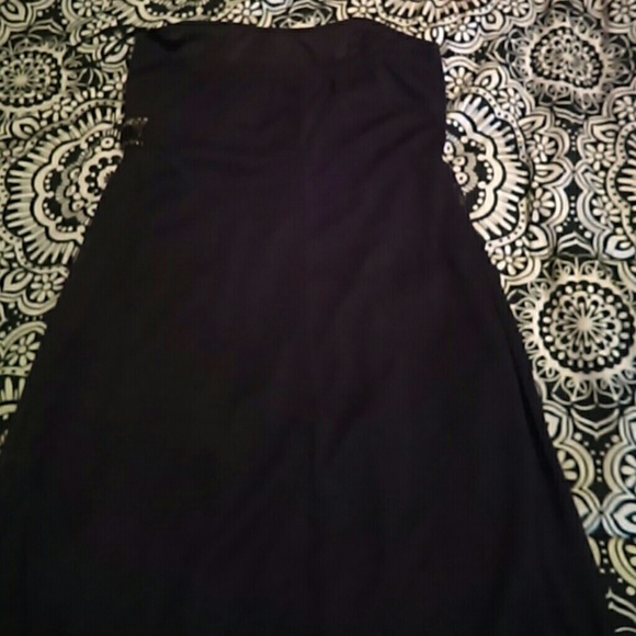 Dress - Picture 3 of 3