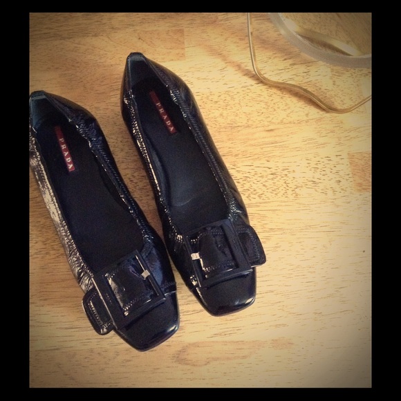 Patent leather buckle flats